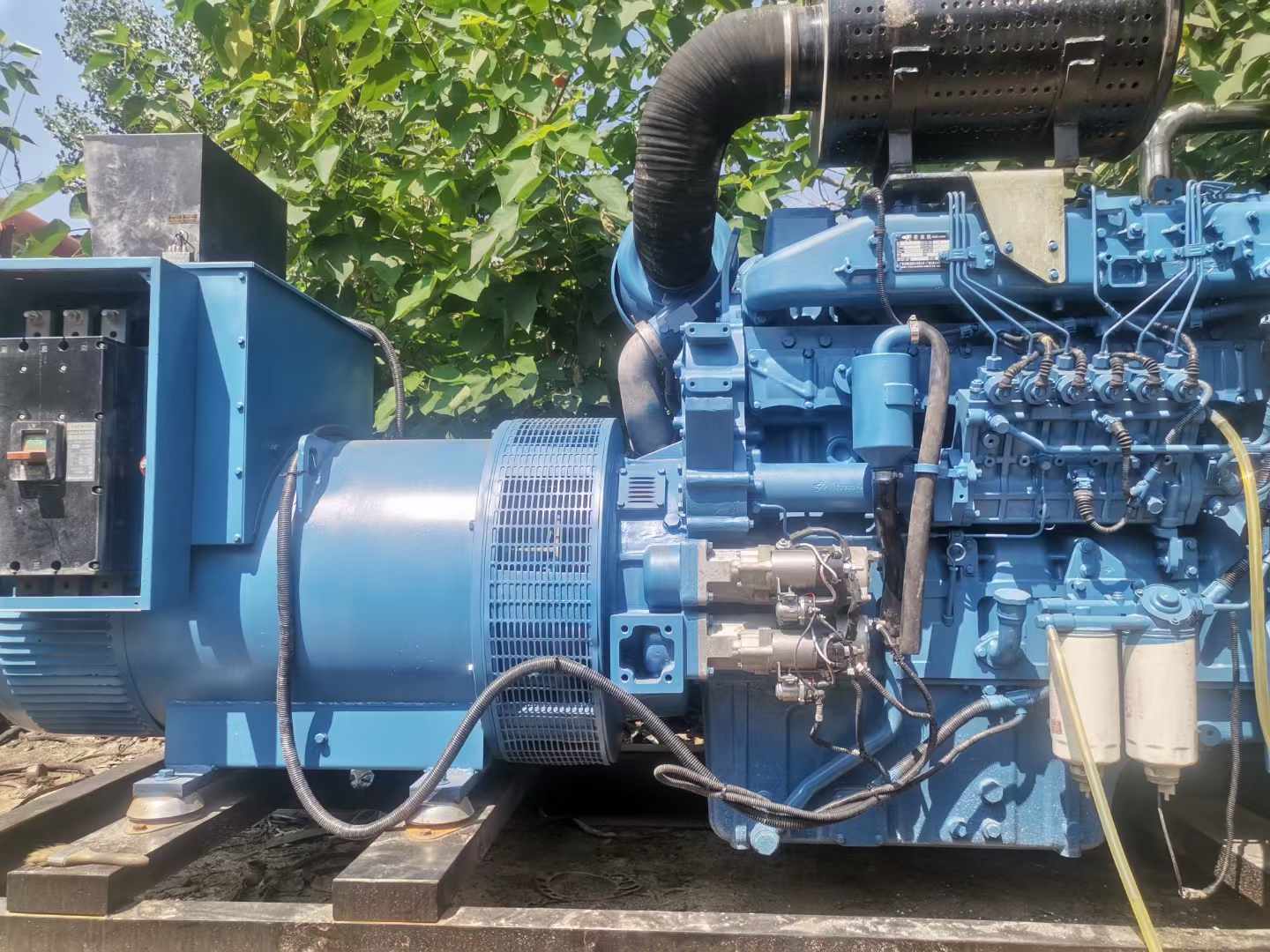 高淳详细说明降低 800kW 柴油发电机输出电流波动的方法