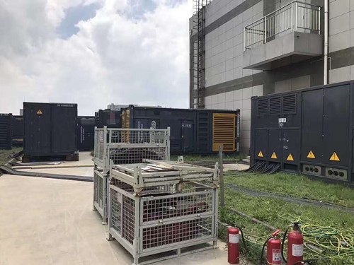 高淳除了定期检查，还有哪些方法可以及时发现接触式转速表探头的磨损？