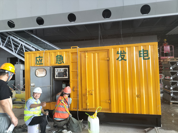 高淳怎样判断空气滤清器是否需要更换？